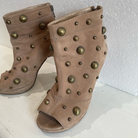 Stuart Weisman ankle heel booties - Picture 4 of 12